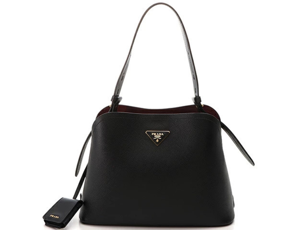Prada shoulder bag black Saffiano leather